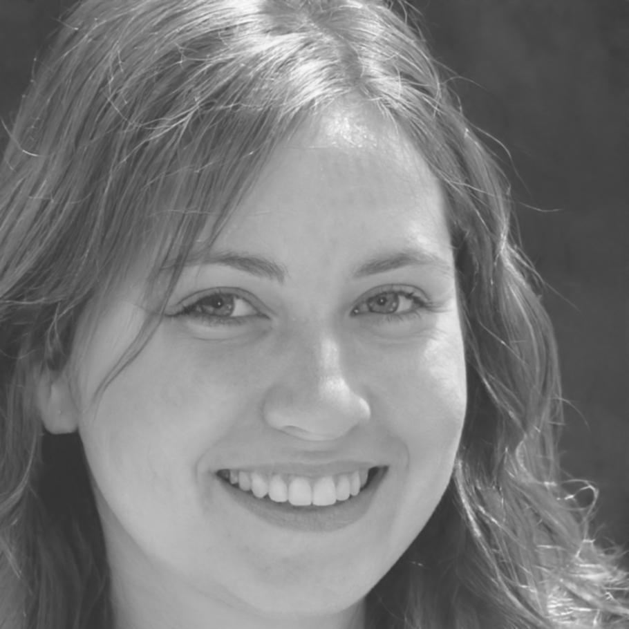 Портрет Лауры Ибрагимовой, педагога творческого развития